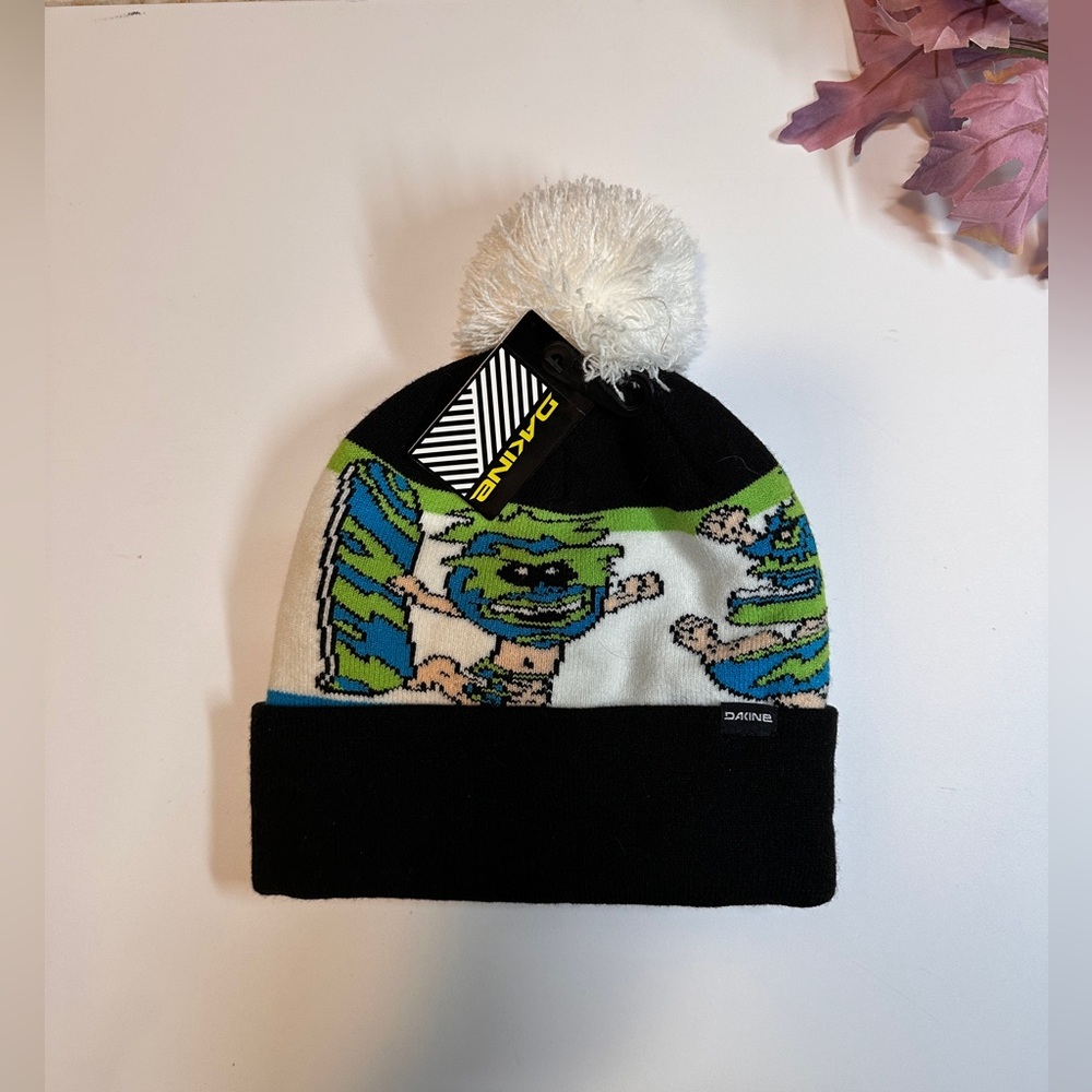 Dakine Pray4Snow Winter Snow Hat NWT Boys Pom Pom O/S Youth Kids